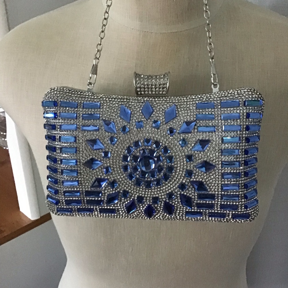 Beautiful clutch great for weddings or a night out on the town